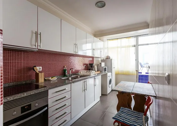 1-bedroom Flat With Terrace, Near Metro & Arena * Лиссабон