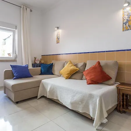Be Local - Flat With 1 Bedroom And Terrace In Moscavide - Lisboa