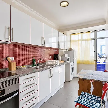 Διαμέρισμα 1-Bedroom Flat With Terrace, Near Metro & Arena
