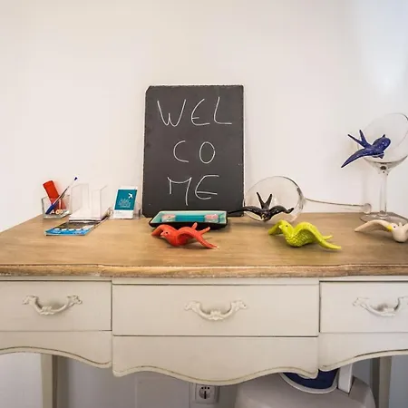 Apartment 1-Bedroom Flat With Terrace, Near Metro & Arena Lissabon