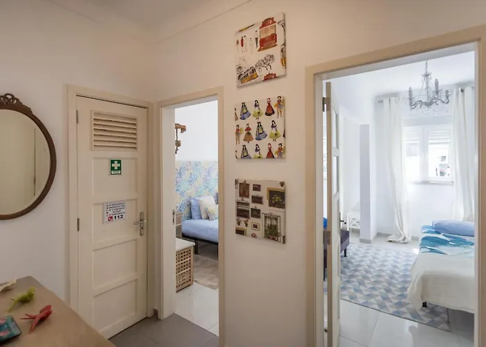 1-bedroom Flat With Terrace, Near Metro & Arena Appartement