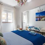 1-bedroom Flat With Terrace, Near Metro & Arena 리스본