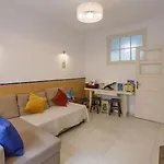 1-bedroom Flat With Terrace, Near Metro & Arena Appartement *