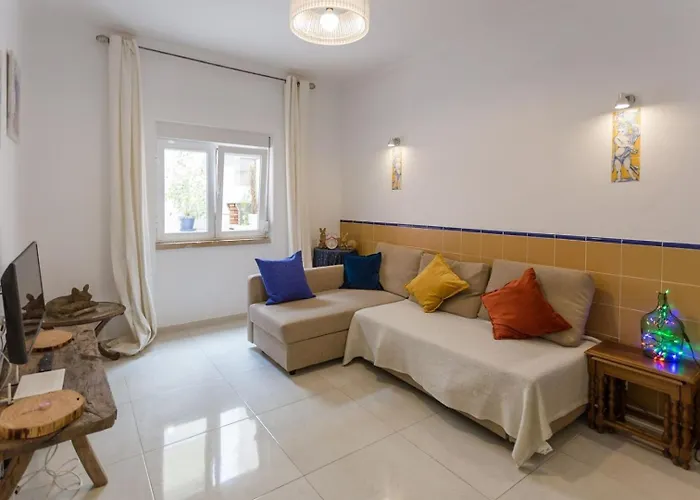 شقة 1-bedroom Flat With Terrace, Near Metro & Arena Lisboa